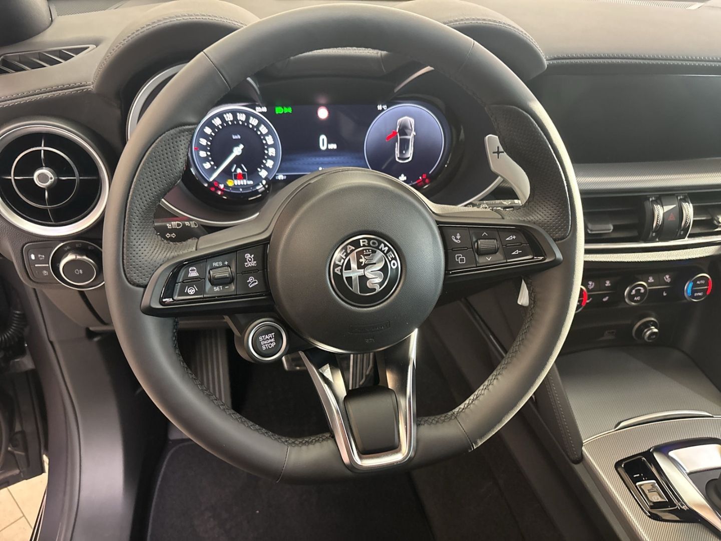 Alfa Romeo Stelvio - Bild 12