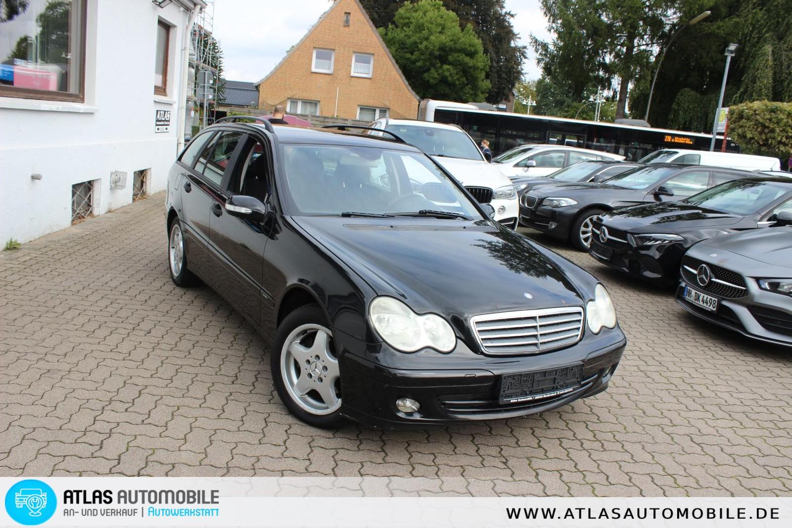 Mercedes-Benz C220 2004 — photo 26