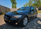 BMW 318i Touring 2.0 AUT. 2010 - BMW 318 aus 2010: Kombi