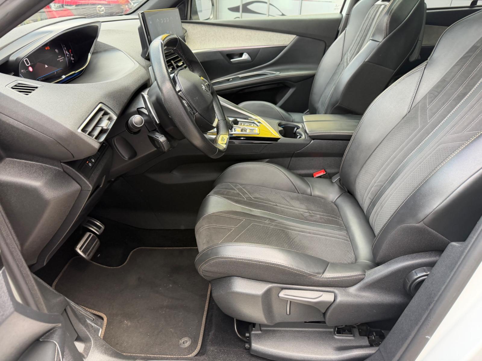Peugeot 5008 GT 7 SITZER /LEDER/NAVI/LED/PANO/KAMERA, миниатюра 12