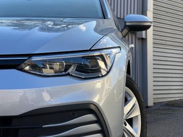Volkswagen Golf - 6