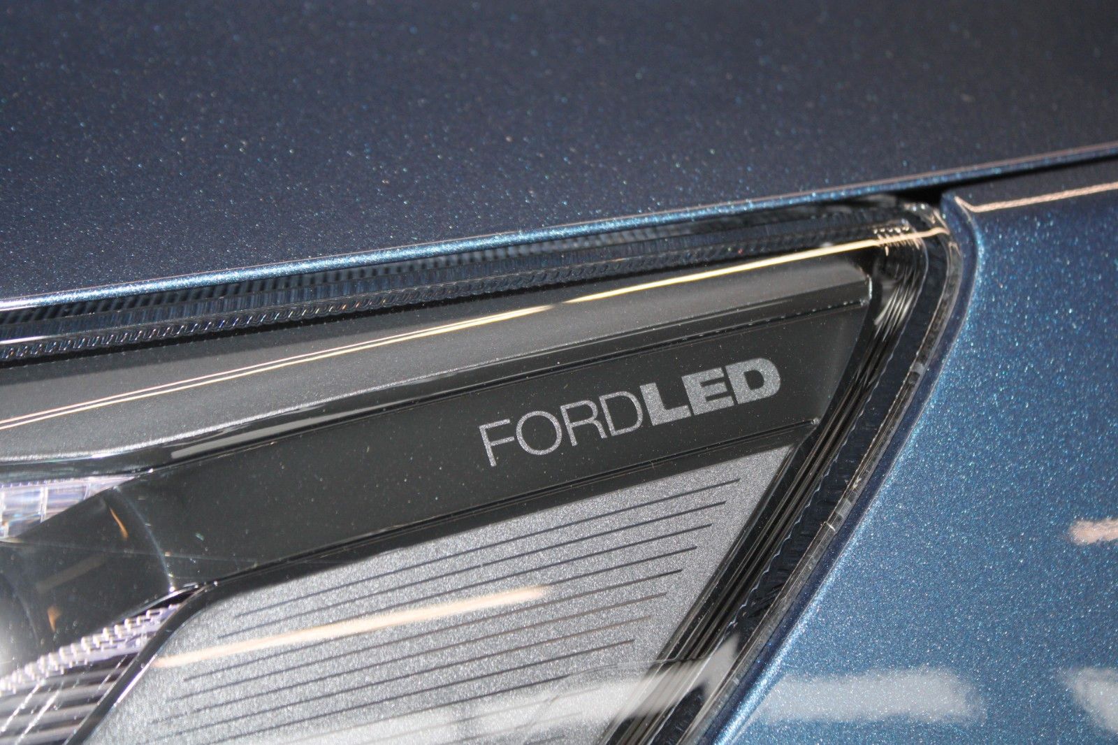 Fahrzeugabbildung Ford Focus ST-Line X Aut. Matrix-LED ACC B&O WinterP.