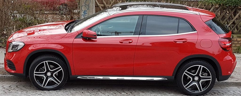 Image of Mercedes-Benz GLA 220