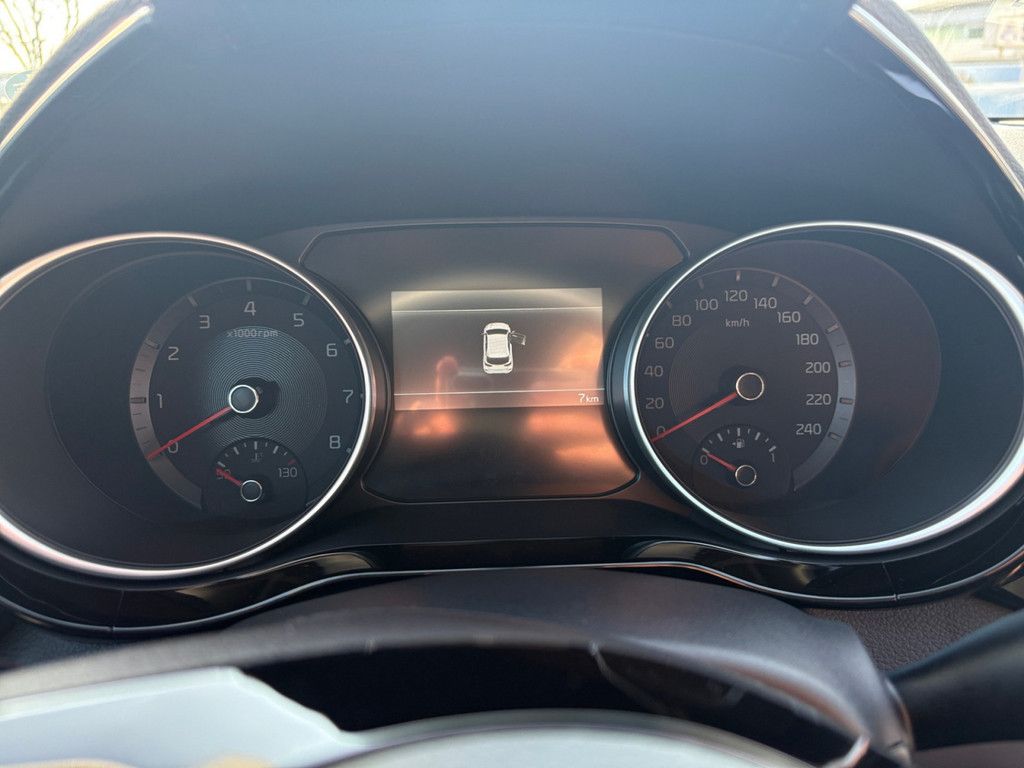 Fahrzeugabbildung Kia Ceed 1.5 T-GDI DCT VIS KOMF+ (NAV)