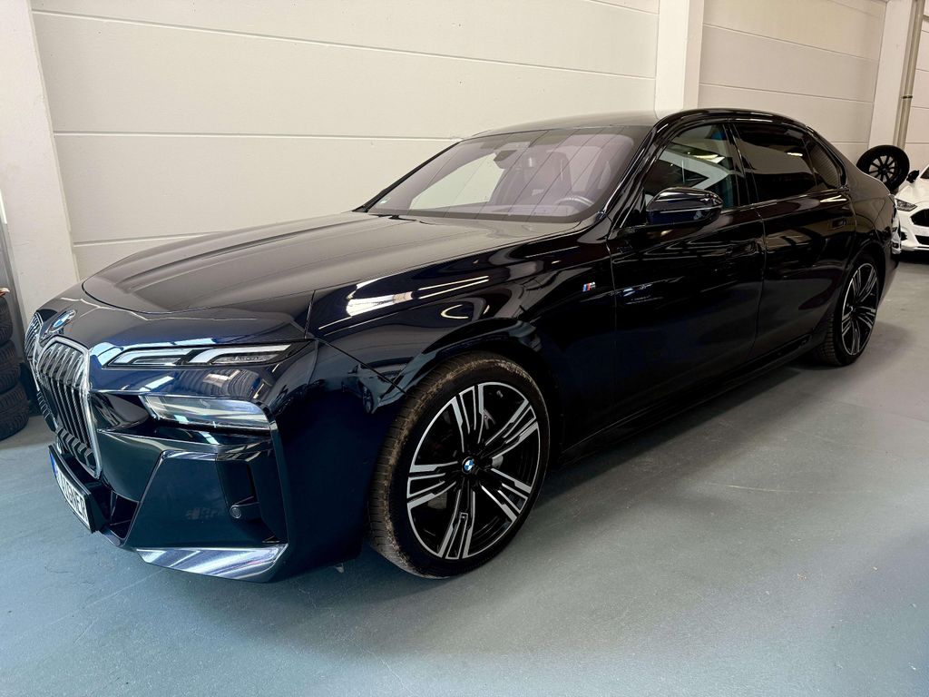 BMW 740