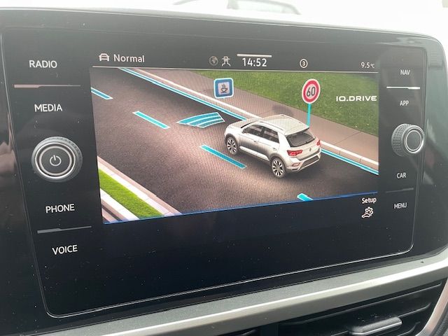 T-Roc Move 1.5 TSI Navi digitales Cockpit LED Ap