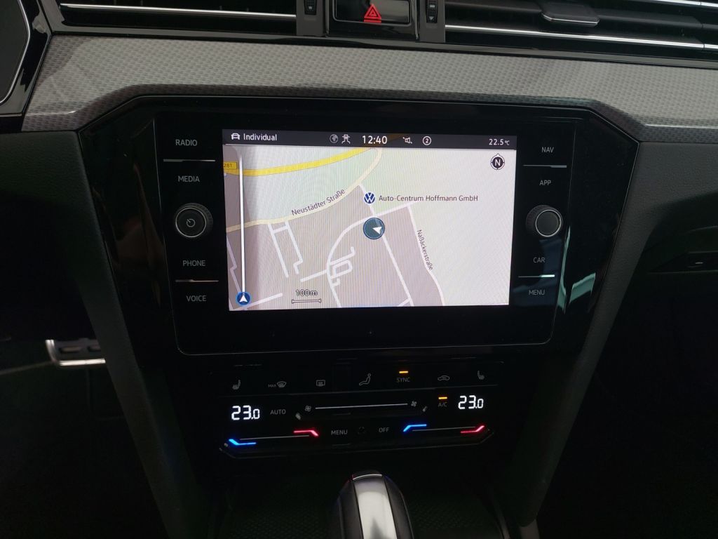 Fahrzeugabbildung Volkswagen Passat Variant 2.0 TDI  DSG 4Motion Alltrack