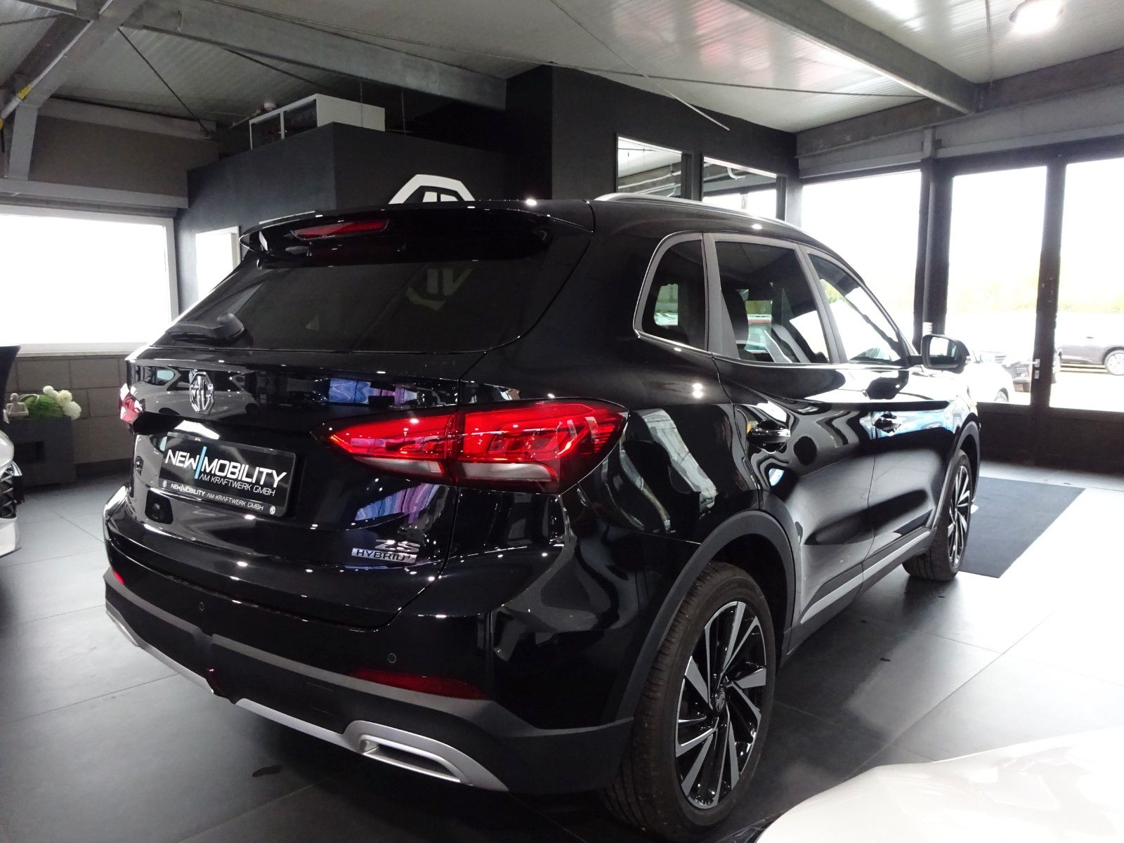 MG ZS