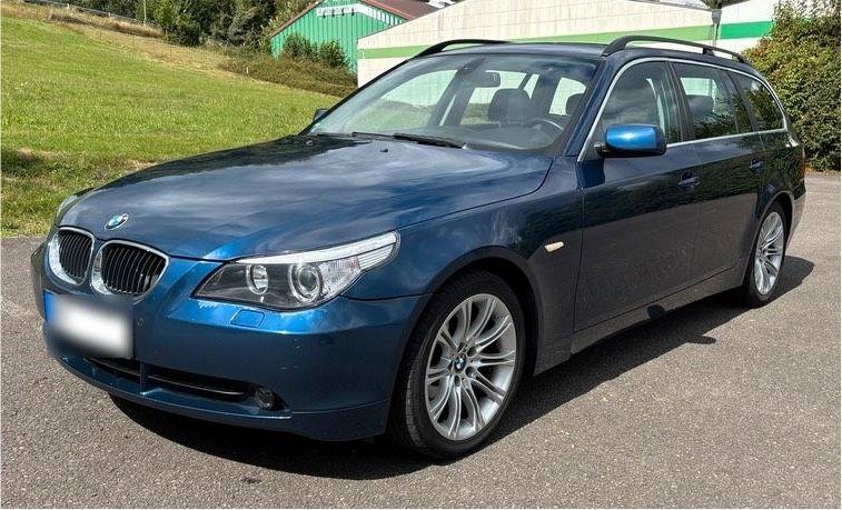 BMW 525 2005 — rear view