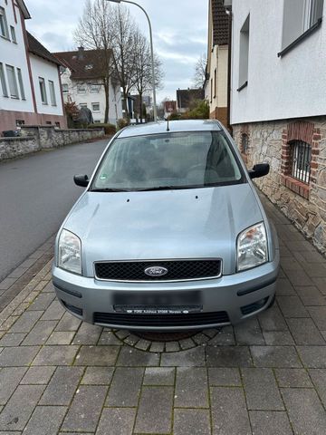 Ford Fusion Benzin 1.4 mit tüv bis 06/2026