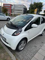 Mitsubishi i-MiEV Electric Vehicle MiEV - - Mitsubishi Elektroautos