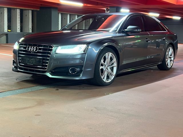 Audi A8 4.2 TDI 3xS-Line,Exclusive,Bose quattro