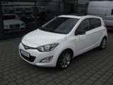 Hyundai i20 FIFA Wo.Cup Edit. Sitzhzg.PDC Automatik 1.Hd - Hyundai i20 aus 2014
