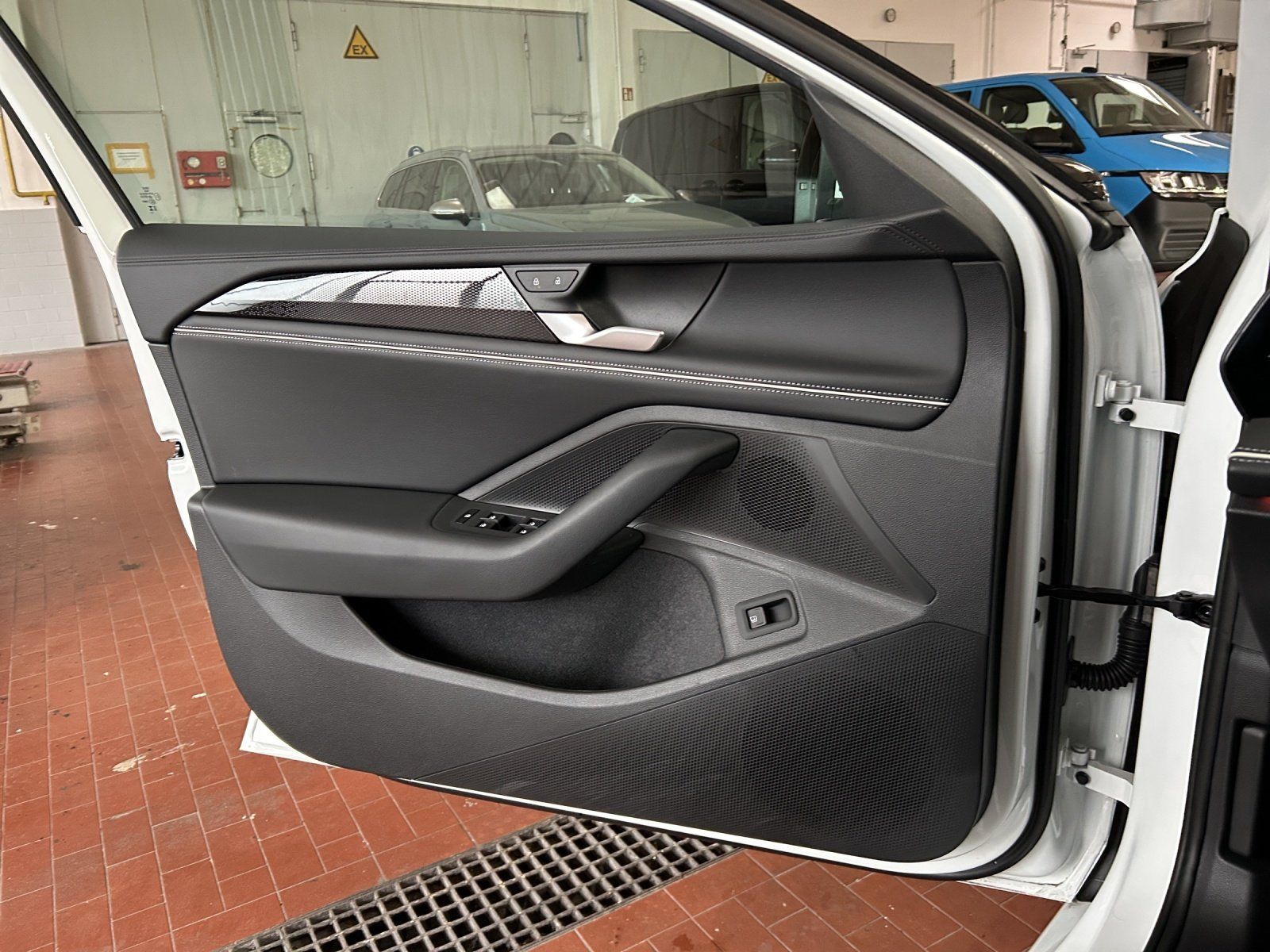 Volkswagen Passat Variant - Bild 16