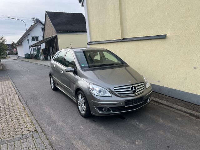 Mercedes-Benz B 200 B -Klasse B 200