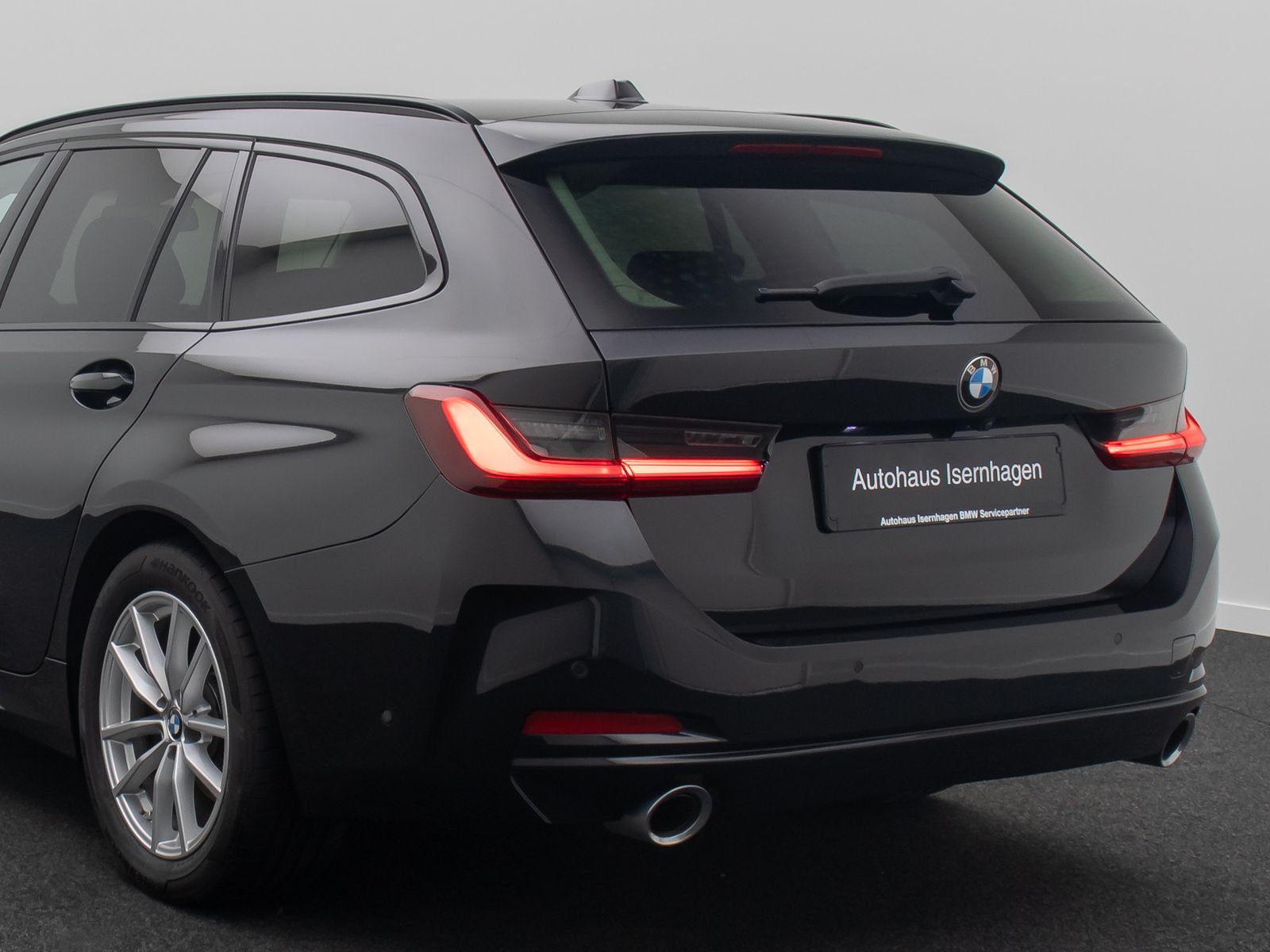 Fahrzeugabbildung BMW 320d HUD Sport Memory Kamera DAB Komfort DrivAss