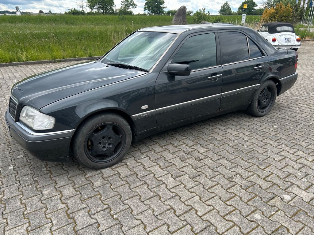 Mercedes-Benz C 180