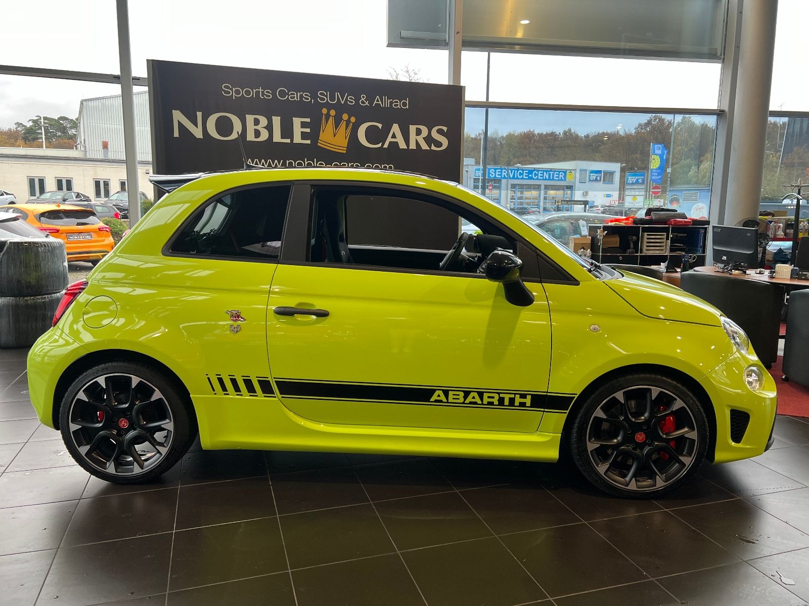 Fahrzeugabbildung Abarth 595 Competizione BREMBO NAV DAB ALU