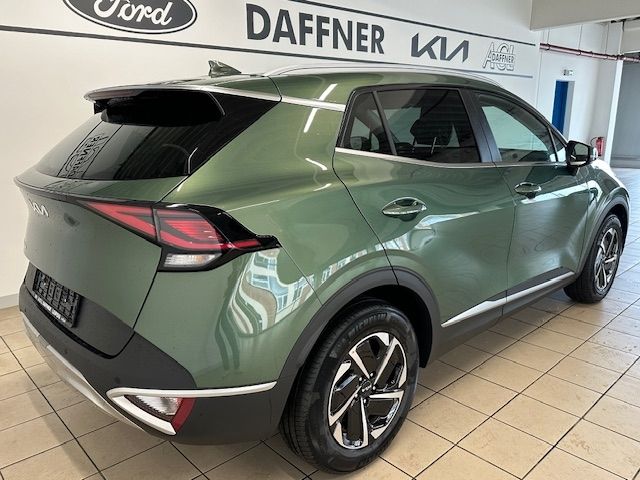 Fahrzeugabbildung Kia Sportage Vision 1.6 MHEV VerkehrszeichenERK LED