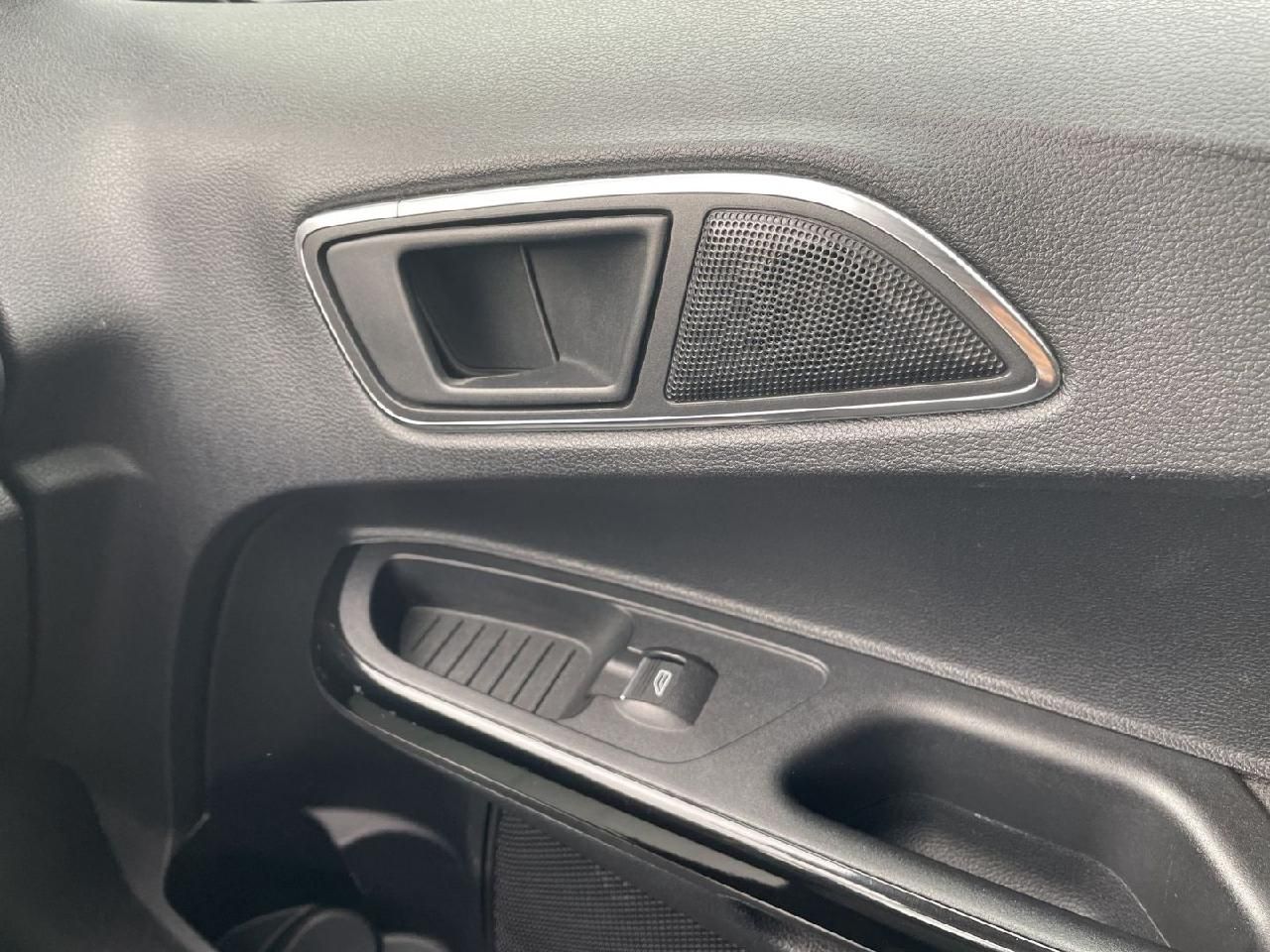 Fahrzeugabbildung Ford B-MAX Trend
