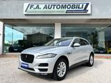 Jaguar JAGUAR F-Pace 3.0 D V6 300 CV AWD aut. Portfolio - silberne Jaguar F-Pace