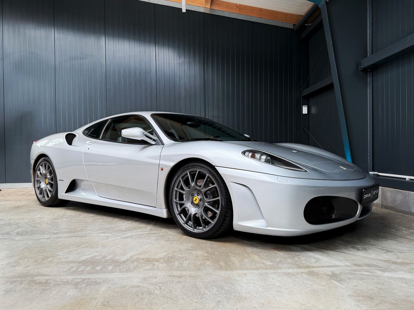 Fahrzeugabbildung Ferrari F430 F1 + Argento Nürburgring + Innen Blue Scuro