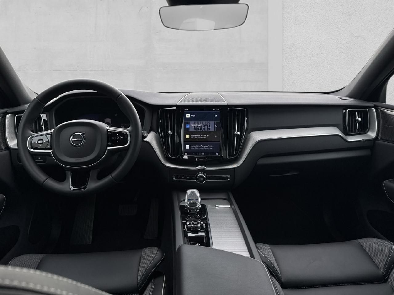 Fahrzeugabbildung Volvo XC60 T6 AWD Plus Bright Recharge Plug-In Hybrid