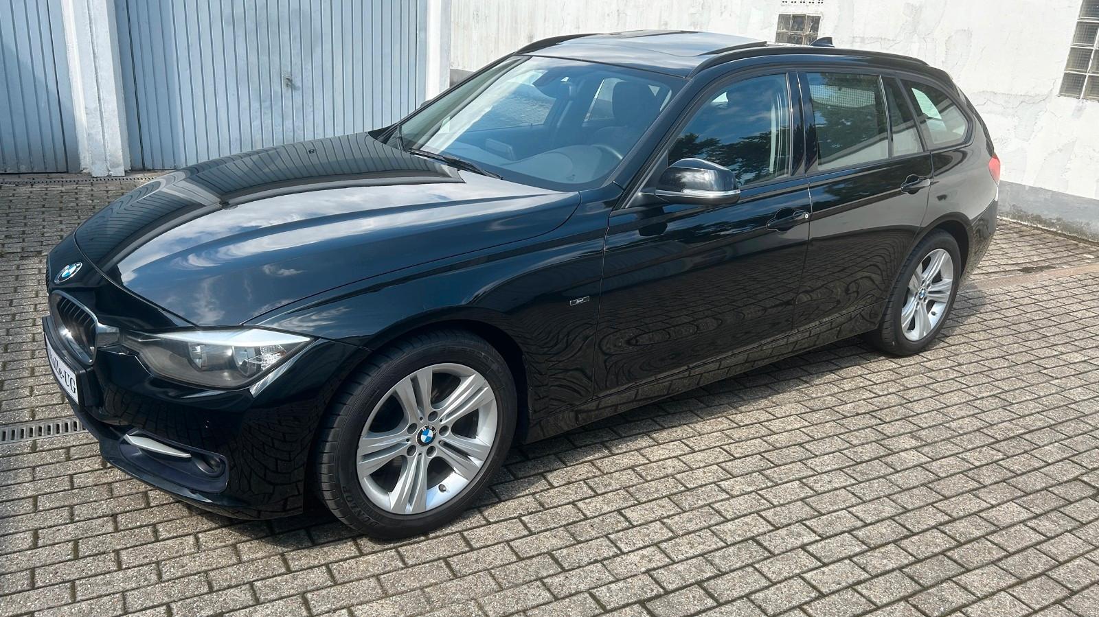 BMW 320d F31 Touring  /Autom./ Leder / Panoramadach