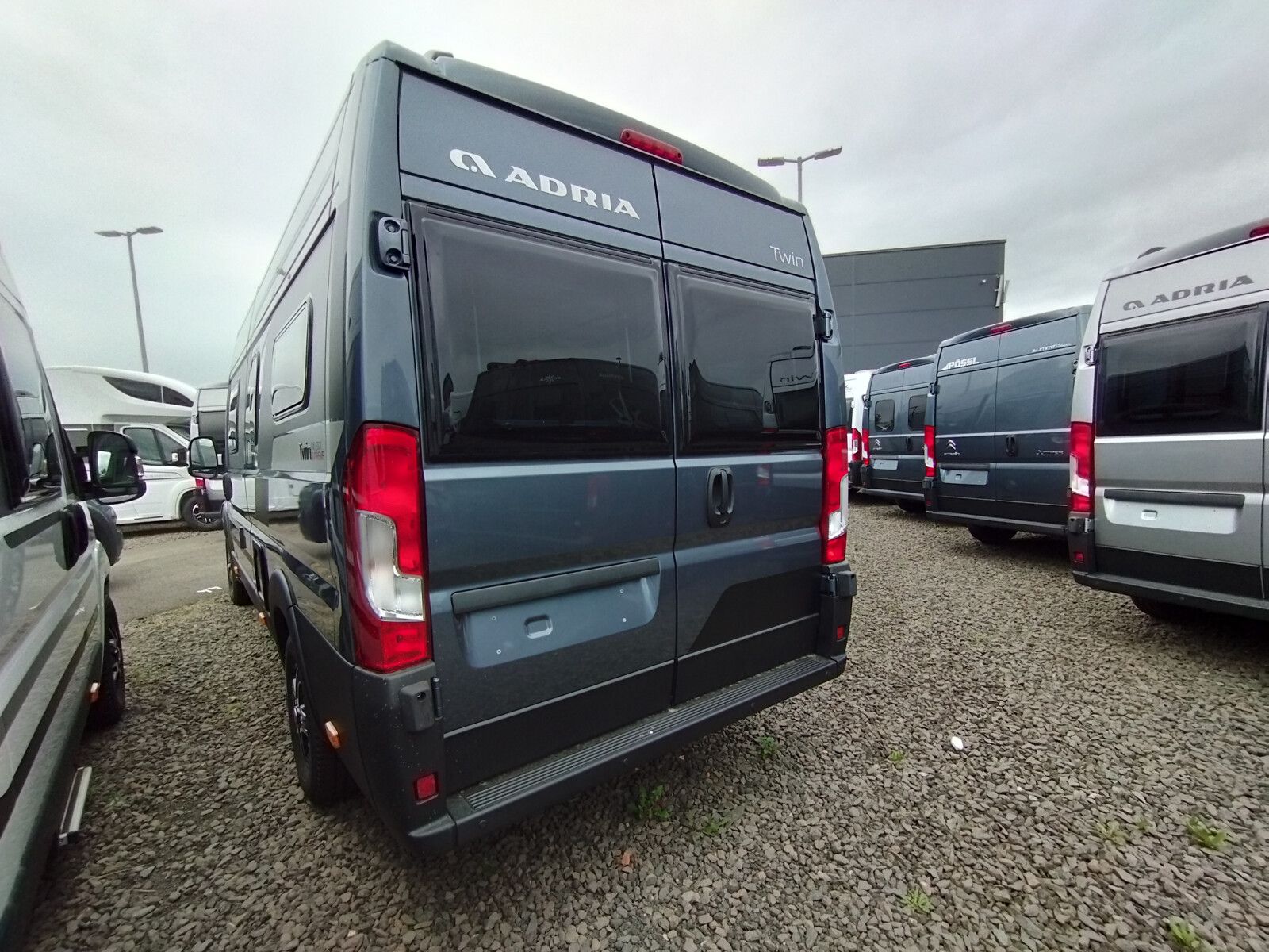 Fahrzeugabbildung Adria Twin Supreme 640 SGX Frühjahrsaktion 10%Rabatt