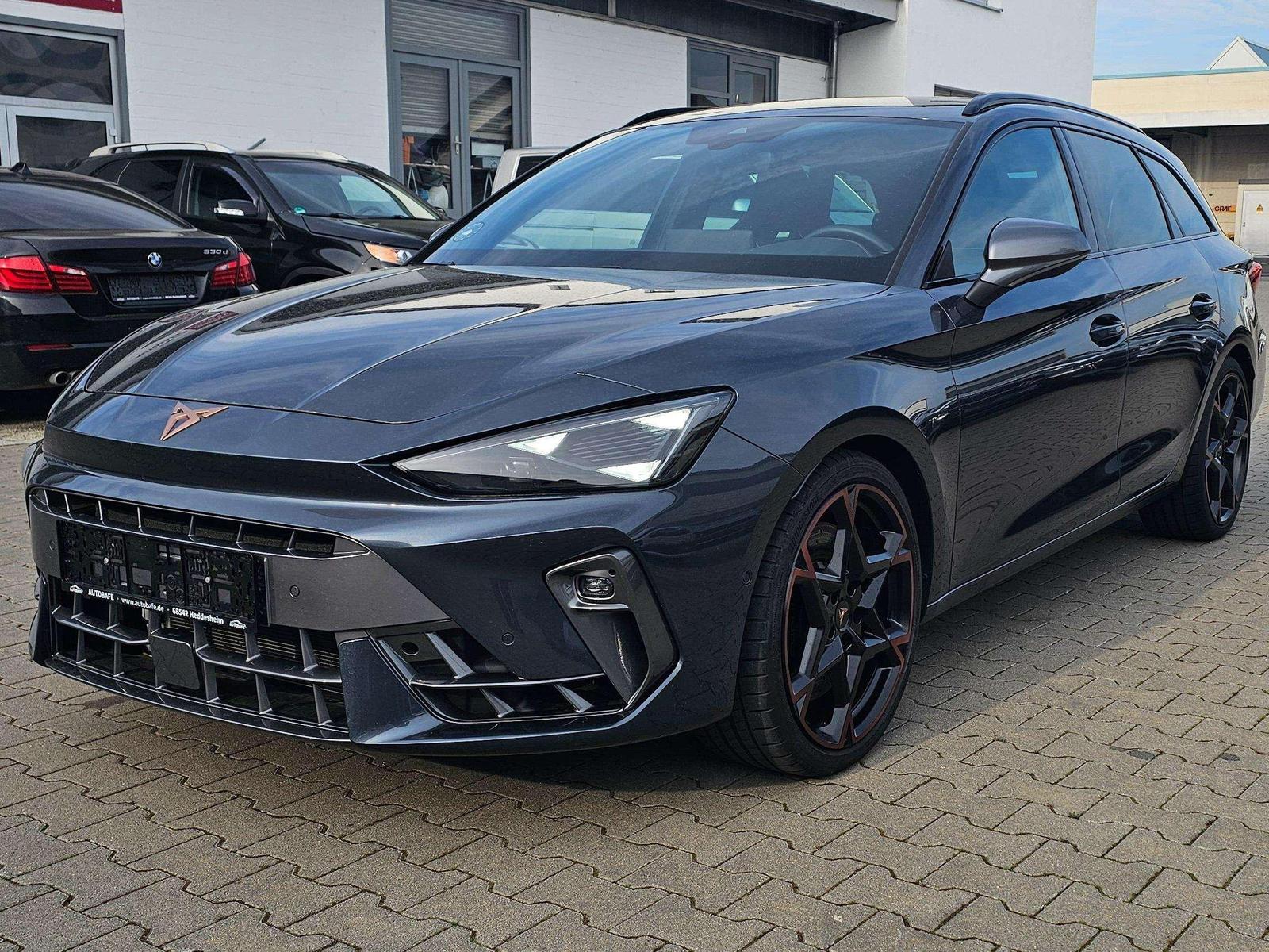Cupra Leon 2.0 TSI 245 kW 4Drive VZ LED*ACC*NAVI*KAMER