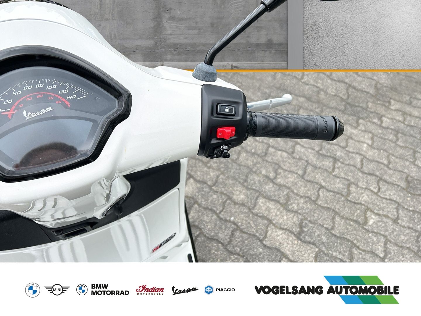 Fahrzeugabbildung Vespa GTS 125 Super Sport HPE, Voll LED, Keyless Ride,