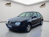 Volkswagen Bora 1.4 Edition+TÜV+ELEKTR. FENSTER*GARANTIE - Volkswagen Bora mit Benzin-Antrieb: Limousine