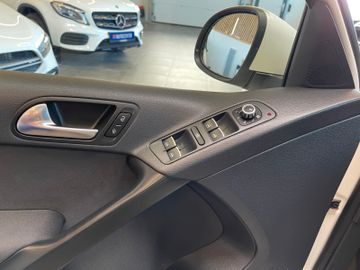 Volkswagen Tiguan Team 4Motion *Parkassistent*Navi*Kamera*