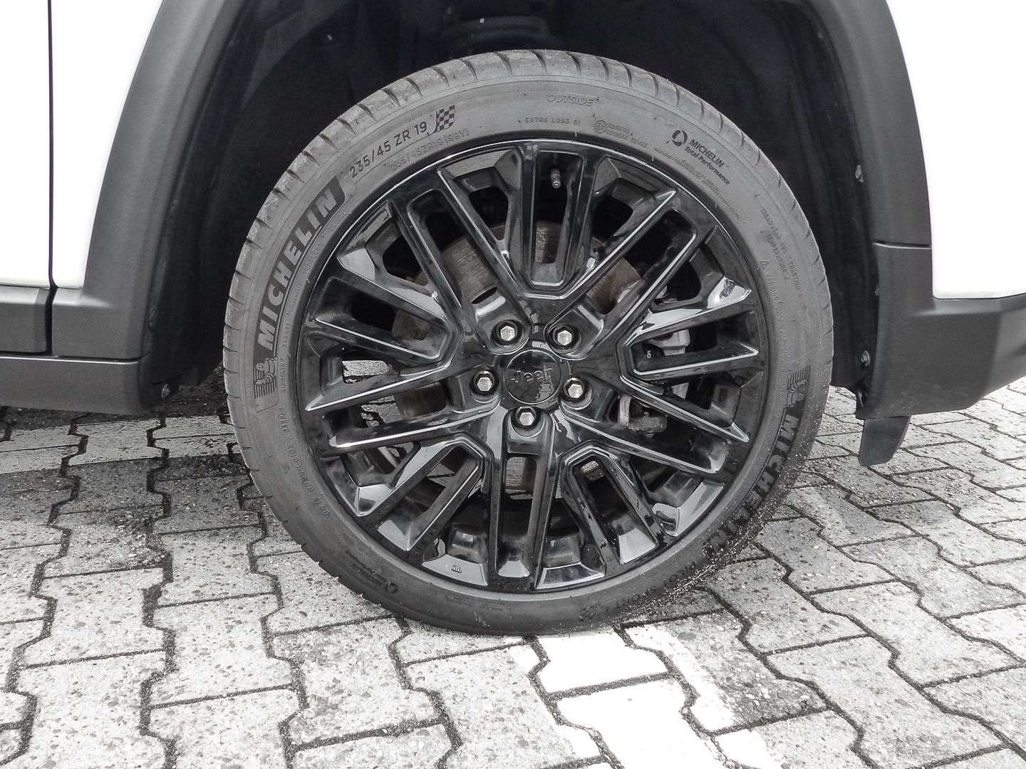 Jeep Compass Upland Plug-In Hybrid 4WD Soundsystem LE imagem 3