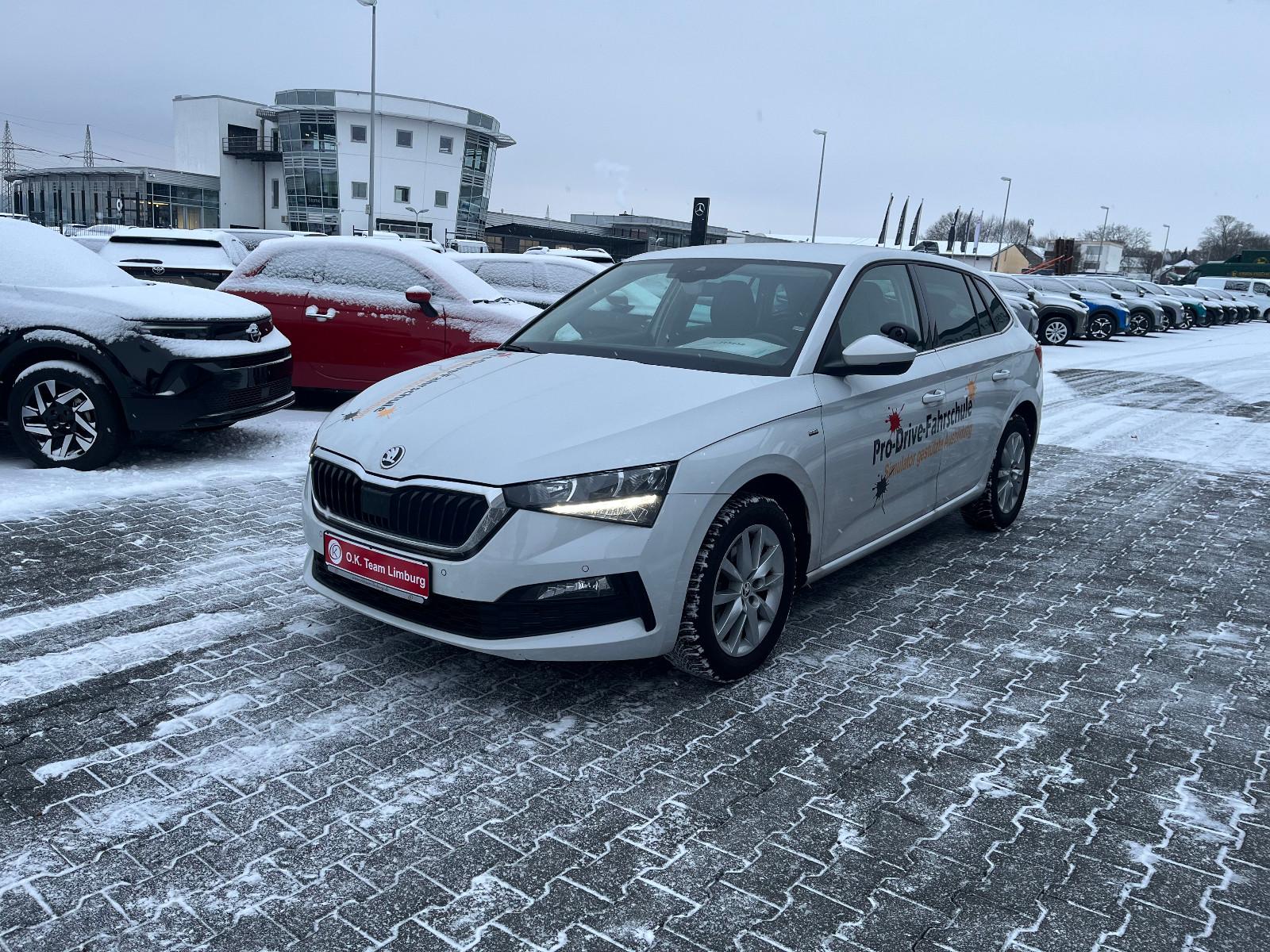 Skoda ScalaAmbition*SHZ*PDC*ACC*Kamera*Fahrschulwagen*