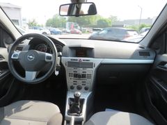 OPEL ASTRA H 4-TÜR LIMUSINE*AHK+TEMP+KLIMA+PDC* Bild 3