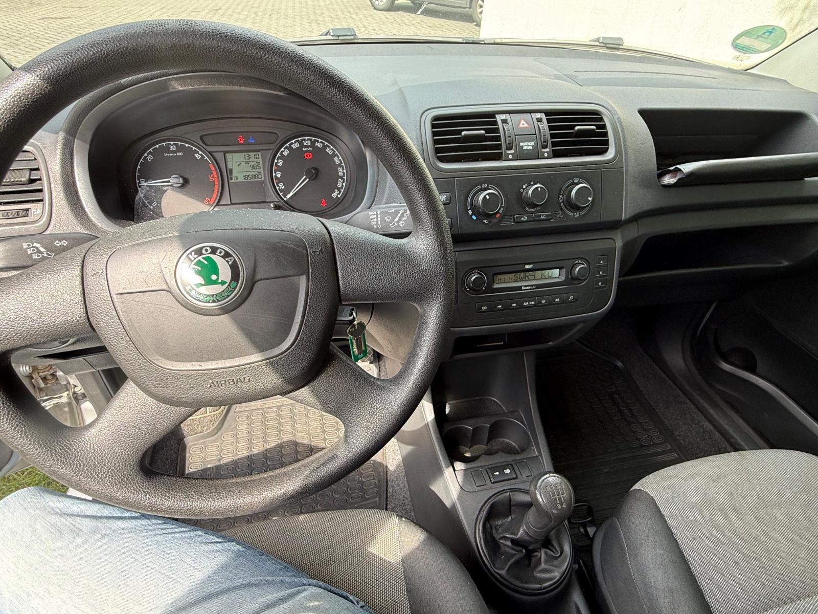Skoda Fabia 2010 — photo 12