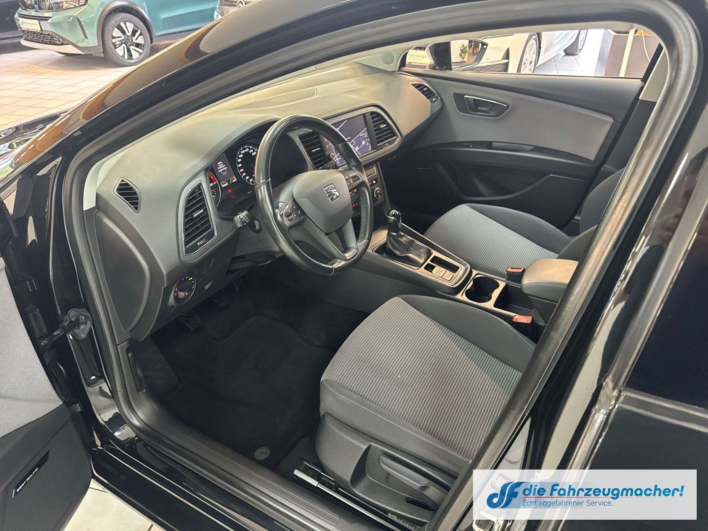 Fahrzeugabbildung SEAT Leon Ecomotive Style Navi LED Sperrdiff. Mehrzon