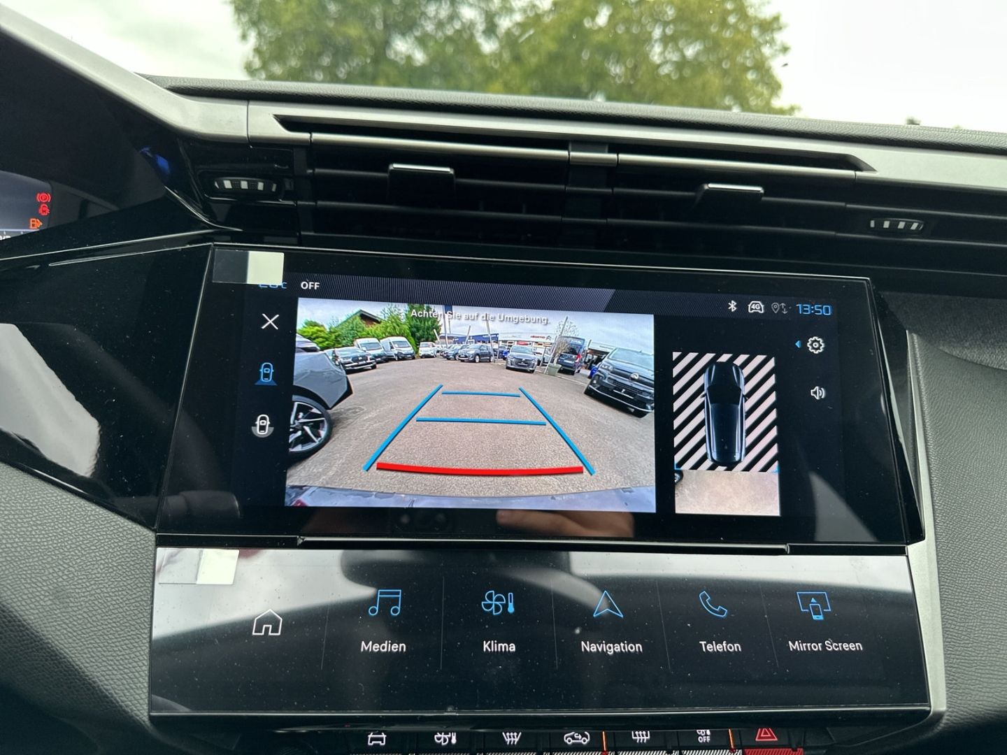 Fahrzeugabbildung Peugeot 308 SW ALLURE BlueHDi 130 EAT8 Navi  ACC CarPlay