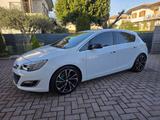 Opel Astra 1.4 Turbo 140CV 5 porte GPL Tech Cosm - Opel Astra mit LPG-Antrieb: Limousine