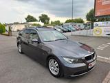 BMW 318 Baureihe 3 Touring 318i/TOPZUSTAND/TÜV:NEU - BMW 318 aus 2006: Kombi