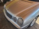 Mercedes-Benz Mercedes E200 CDI - gebrauchte Mercedes-Benz E 200 aus dem Jahr 2000