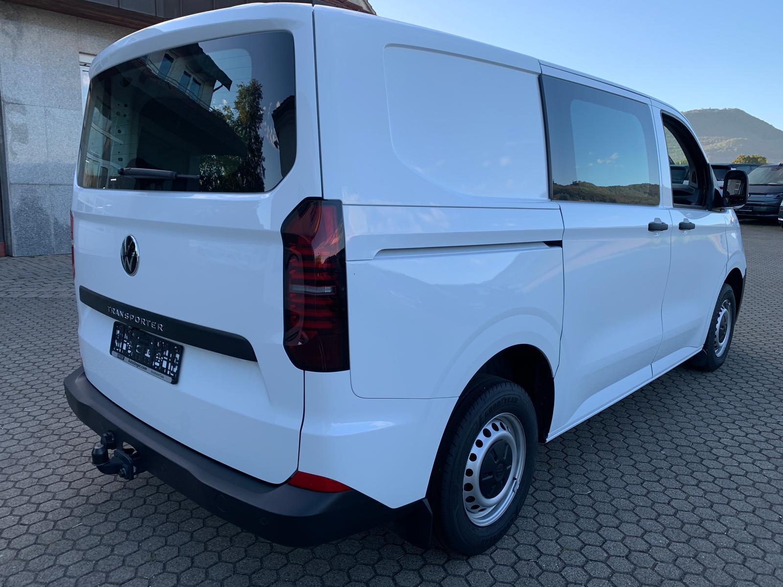 Volkswagen Transporter Kasten kurz ACC AHK Kamera Sortimo