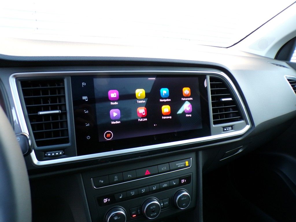 Fahrzeugabbildung SEAT Ateca 1.5 TSI DSG Style