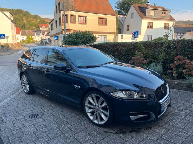 Jaguar XF 3.0 L V6 Diesel Sportbrake R-Sport