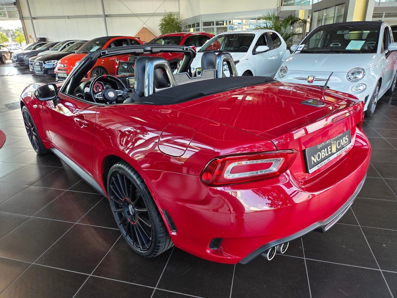 Fahrzeugabbildung Abarth 124 Spider 1.4 MultiAir Turbo KLIMA ALU