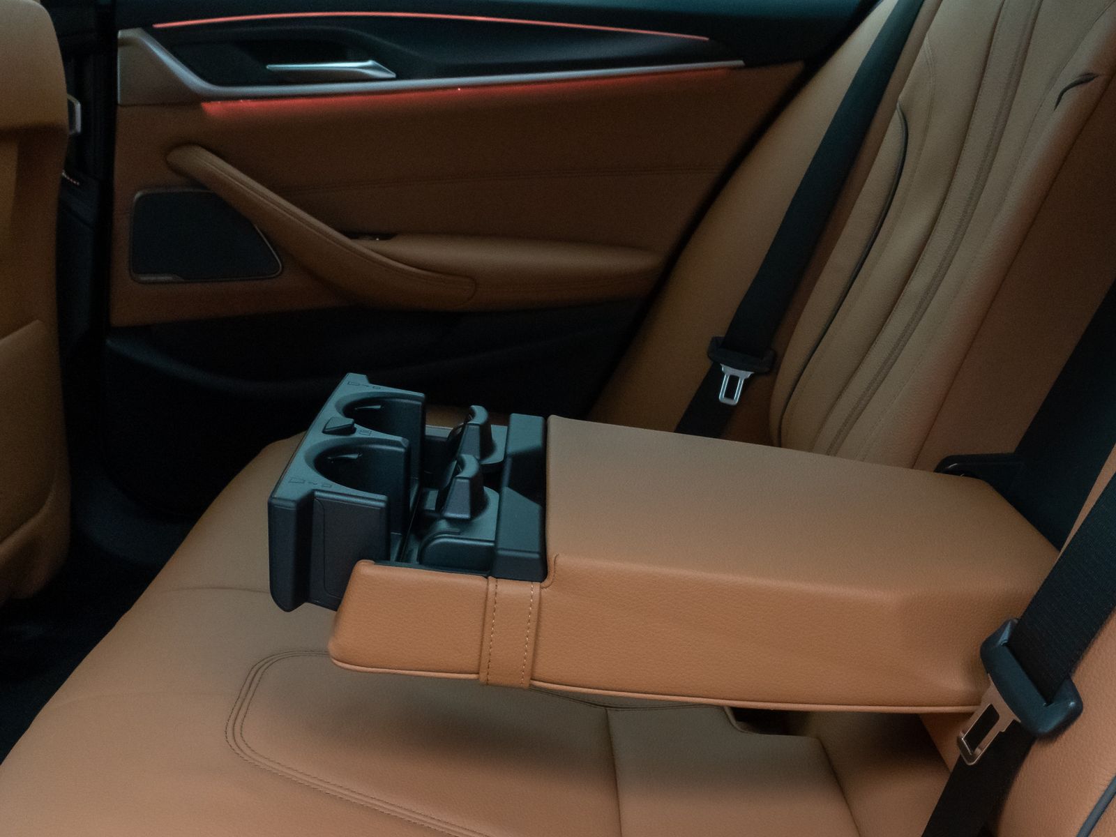 Fahrzeugabbildung BMW 530e xD M Sport Laser 360°HUD DAB H/K Komfort