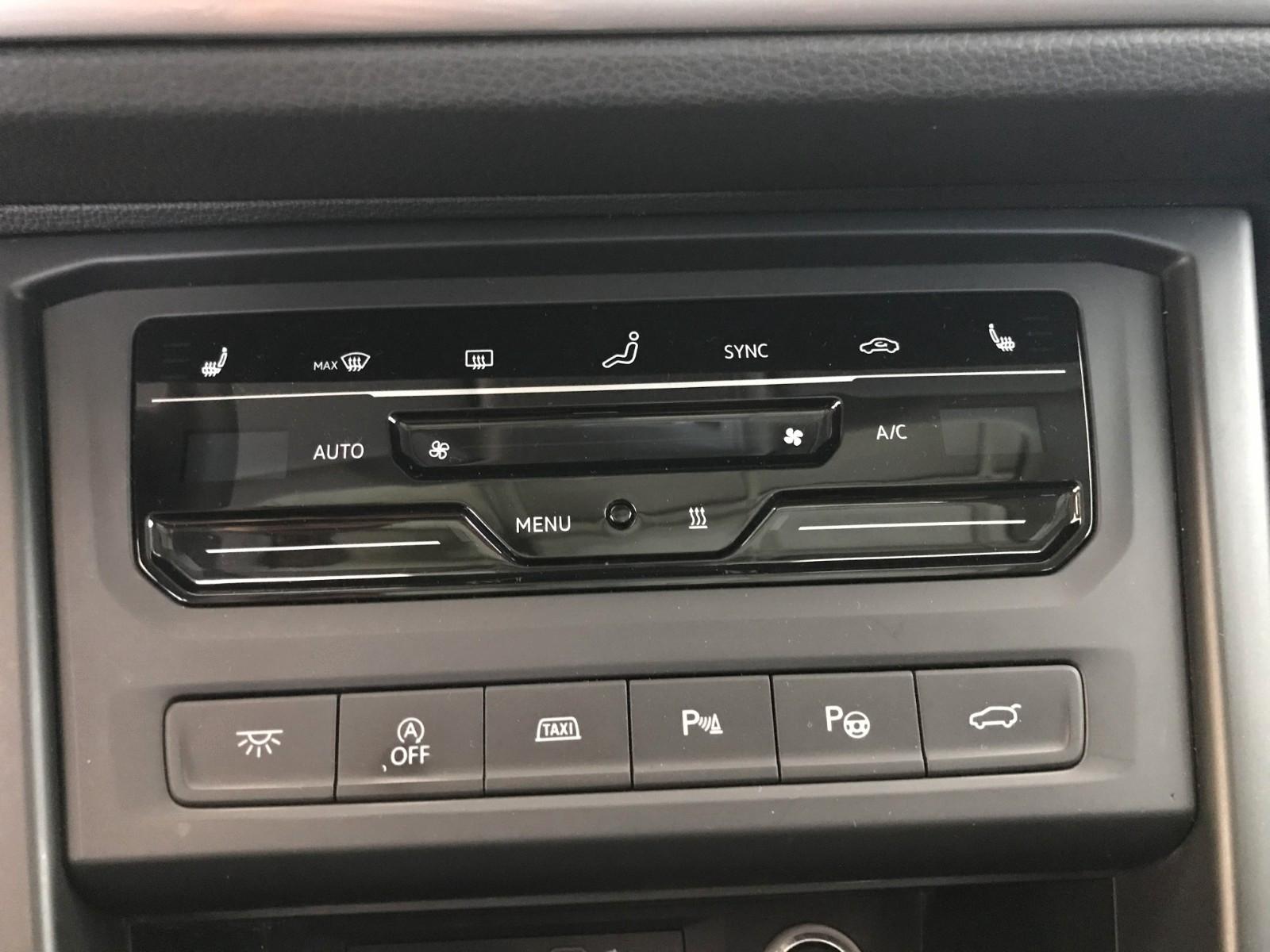 Volkswagen Touran 2.0 TDI SCR DSG STANDHEIZUNG PANO, миниатюра 25