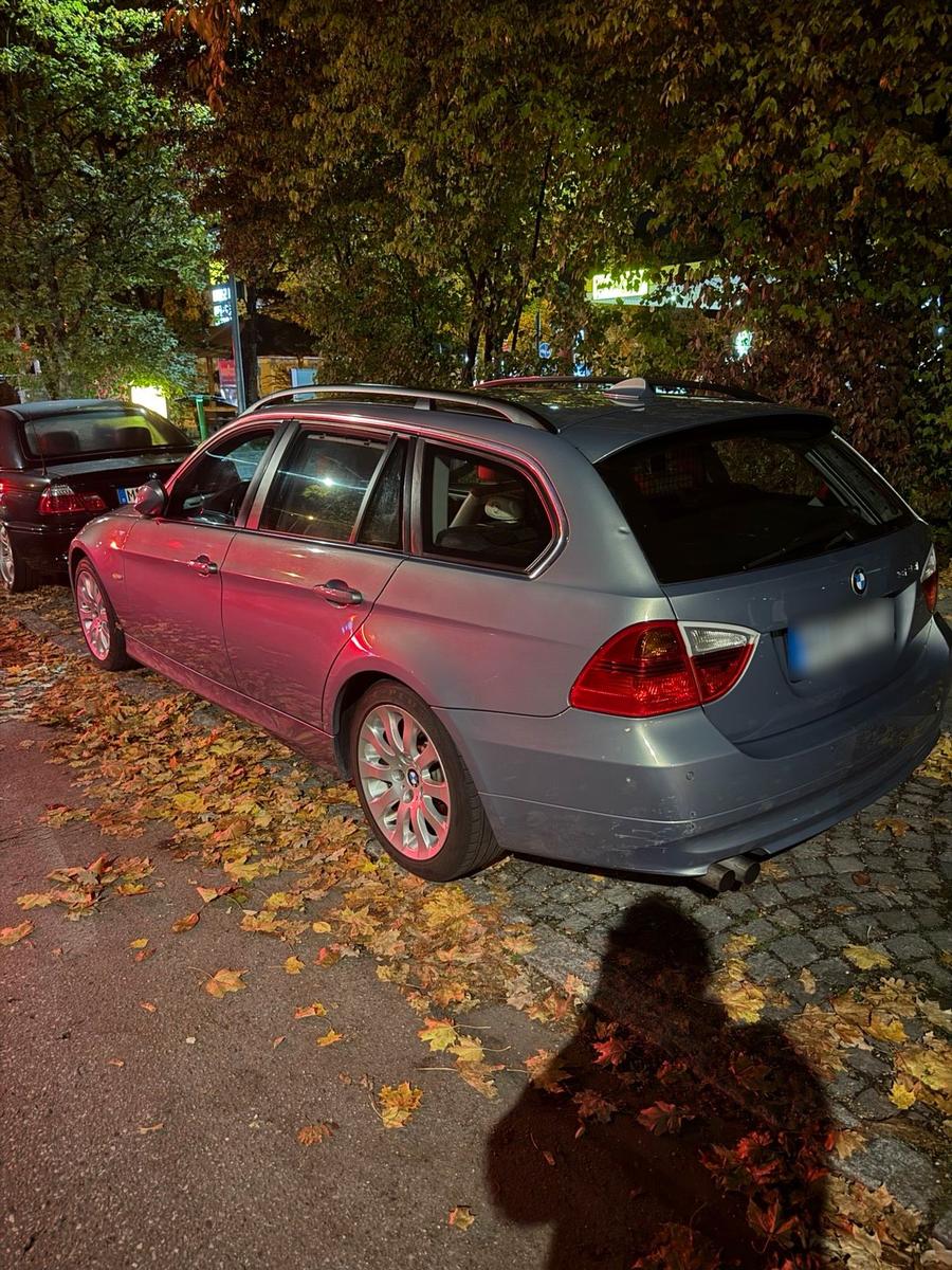 BMW 320
