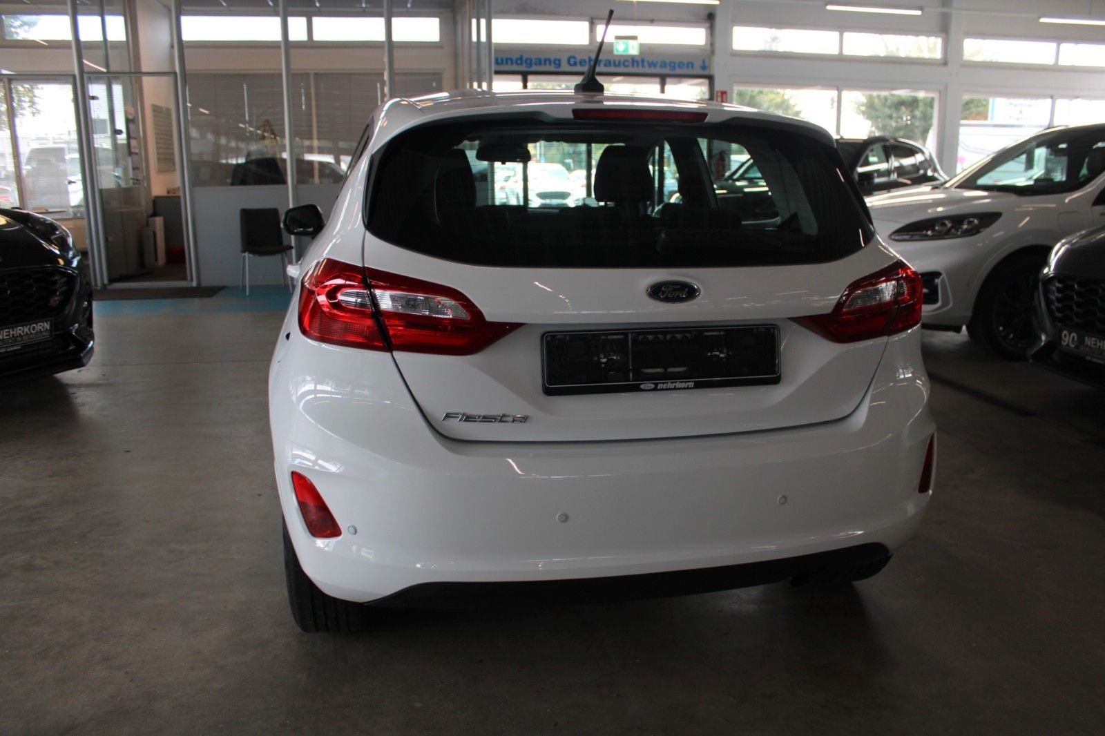 Fahrzeugabbildung Ford Fiesta 1,5 TDCi Cool & Connect 5-trg NAVI LED
